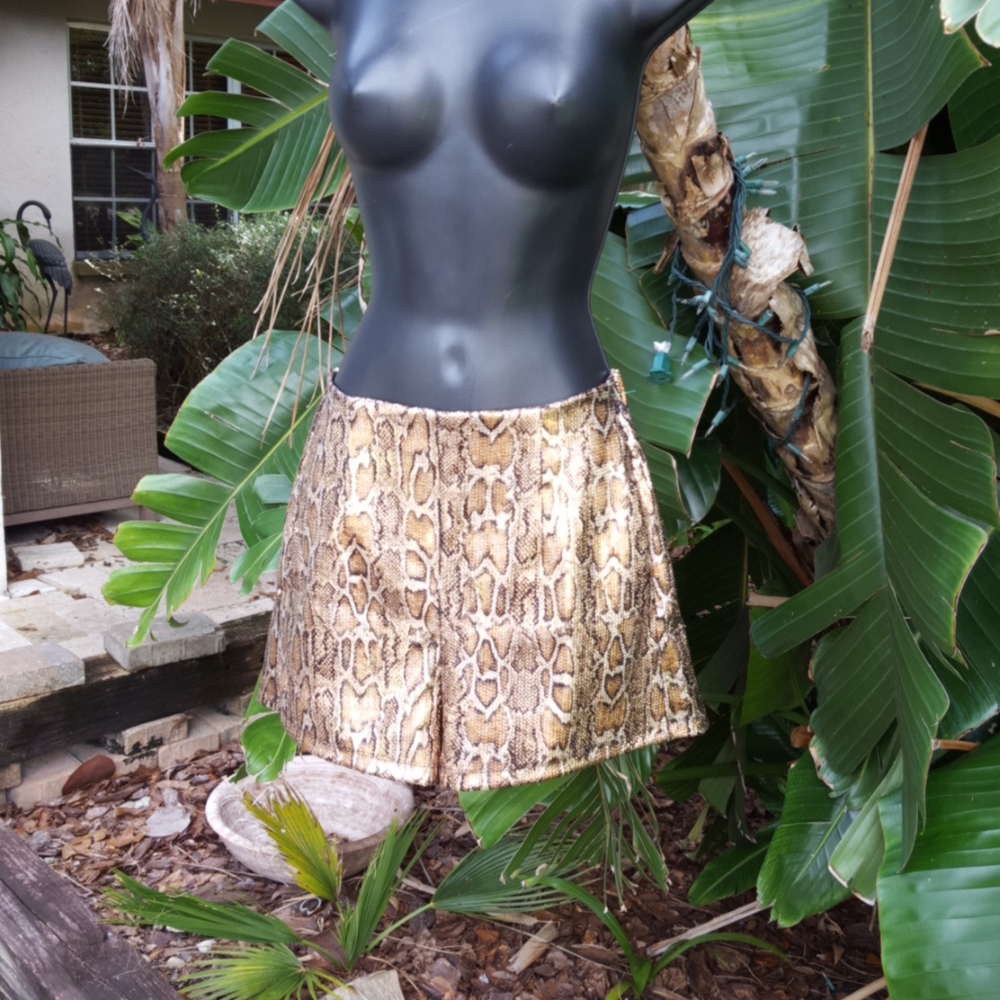 Metallic snakeprint skort/Short